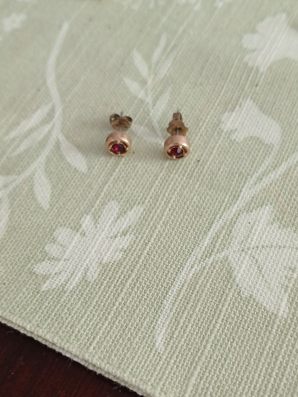 Gold-Tone Pink Stone Stud Earrings - Women Jewelry Vintage